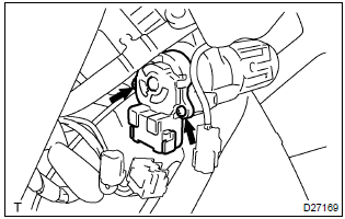 Toyota Corolla. Remove ignition or starter switch assy