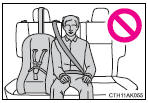 ■Do not use a seat belt extender