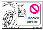 ●Never use oil or grease on the wheel bolts or wheel nuts.