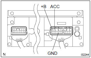 Toyota Corolla.  Inspect radio receiver assy