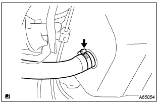 Toyota Corolla. Disconnect fuel tank inlet pipe fuel hose