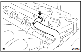 Toyota Corolla. Disconnect ventilation hose