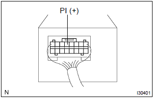 Toyota Corolla. Inspect terminal voltage