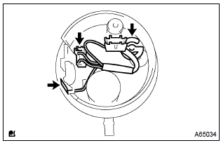 Toyota Corolla. Remove fuel pump harness