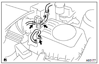 Toyota Corolla. Remove air cleaner cap sub–assy