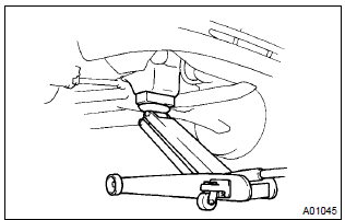 Toyota Corolla. Remove engine mounting insulator sub–assy rh