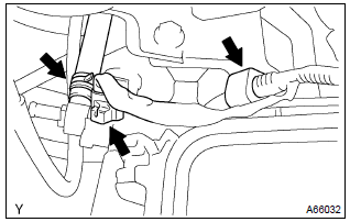 Toyota Corolla. Remove air cleaner assembly with hose