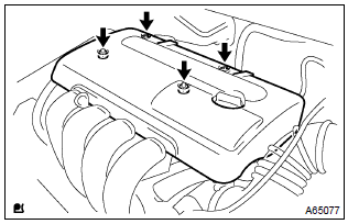 Toyota Corolla. Remove cylinder head cover no.2