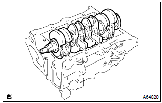 Toyota Corolla.  Install crankshaft