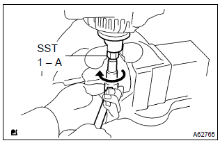 Toyota Corolla. Install generator pulley