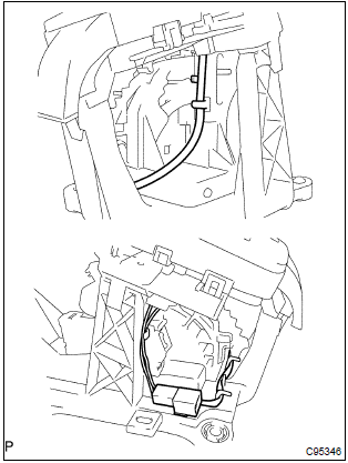 Toyota Corolla. Install floor shift shift lever knob sub–assy