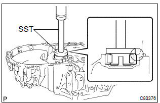 Toyota Corolla. Install output shaft front bearing