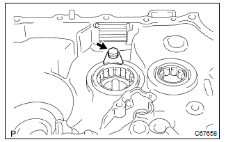 Toyota Corolla. Install bearing lock plate