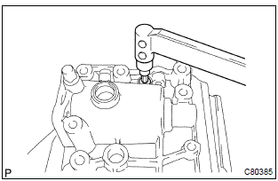 Toyota Corolla. Install reverse restrict pin assy