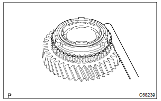 Toyota Corolla.  Inspect synchronizer ring set no.2