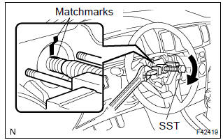 Toyota Corolla. Remove steering wheel assy