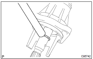 Toyota Corolla. Install control shaft cover