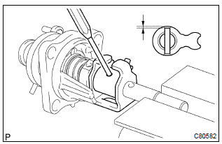 Toyota Corolla.  Install shift lever inner no.1