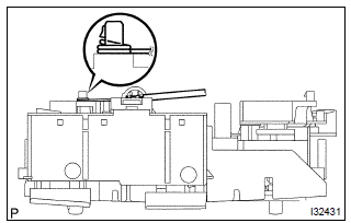 Toyota Corolla.  Install heater control & accessory assy