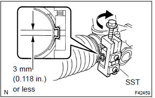 Toyota Corolla. Install steering rack boot no.2