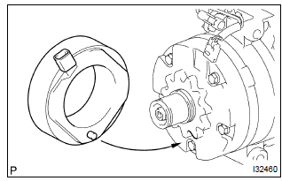 Toyota Corolla. Install magnet clutch assy