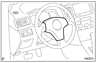 Toyota Corolla. Horn button assy