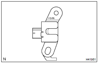 Toyota Corolla. Airbag front sensor