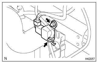 Toyota Corolla. Remove air bag sensor front lh