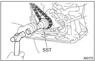 Toyota Corolla. Install chain sub–assy