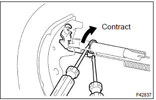 Toyota Corolla. Remove rear brake drum subassy