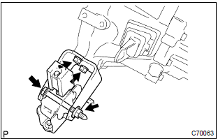 Toyota Corolla. Remove transverse engine engine mounting bracket