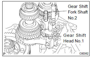 Toyota Corolla. Remove gear shift fork shaf